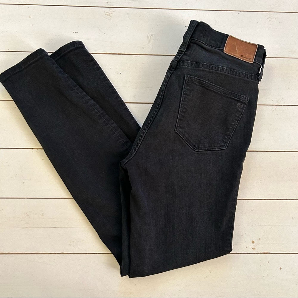 Madewell // Black skinny jeans, size 27